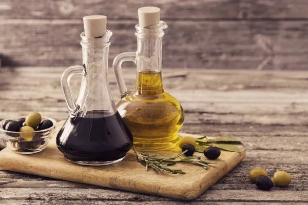 Huiles et condiments